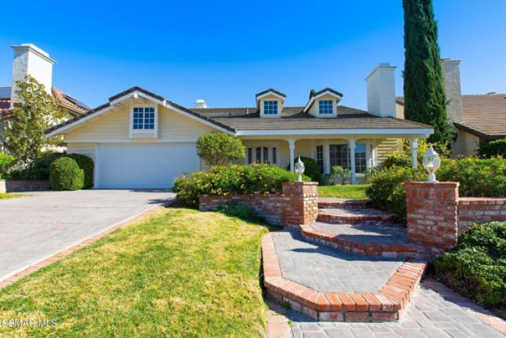 Residential Home in Agoura