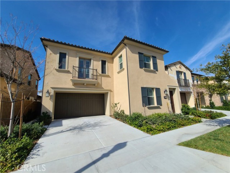 5 Bed Home to Rent in Irvine, California