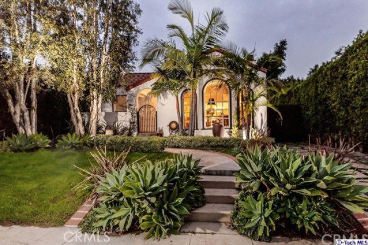 Residential Home in West Hollywood Vicinity