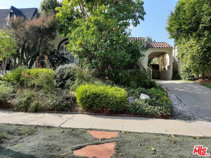 2 Bed Home for Sale in Beverly Hills, California