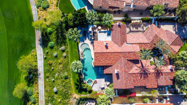 Residential Home in La Quinta South of HWY 111