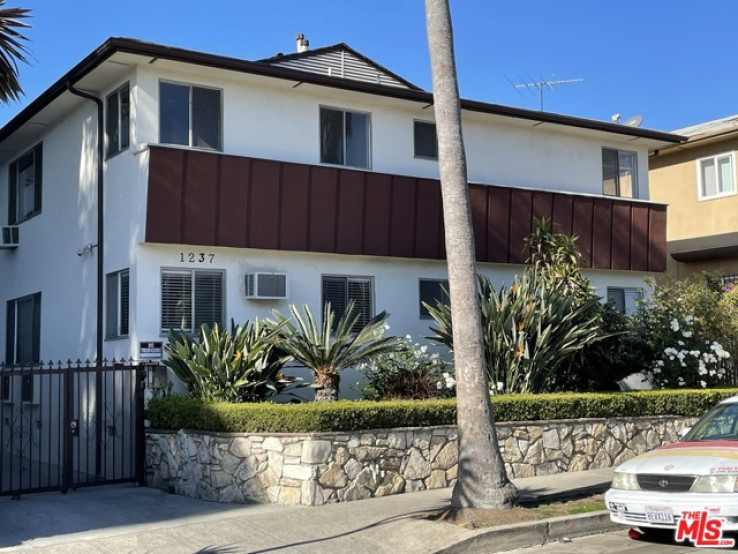  Income Home for Sale in Los Angeles, California