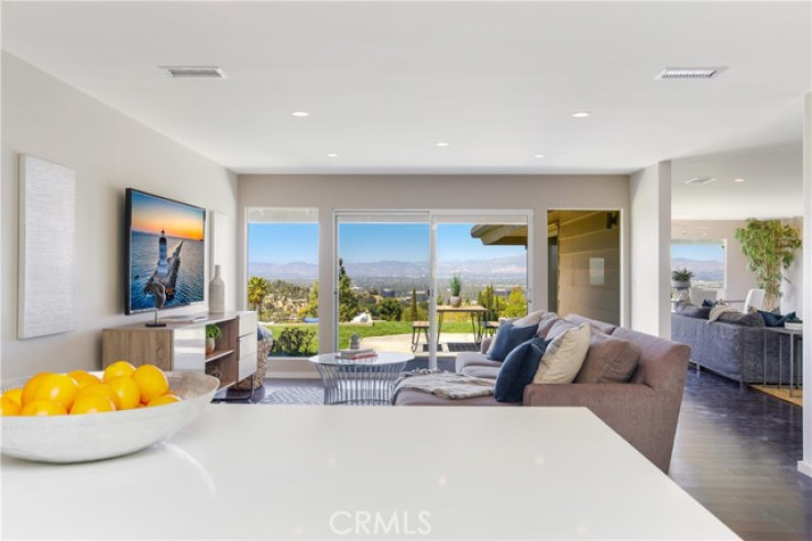 Residential Lease in Sherman Oaks