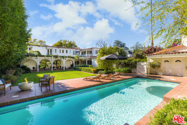 Residential Home in Beverly Hills