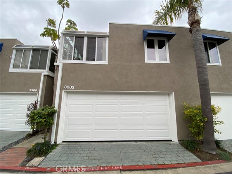 2 Bed Home to Rent in Huntington Beach, California