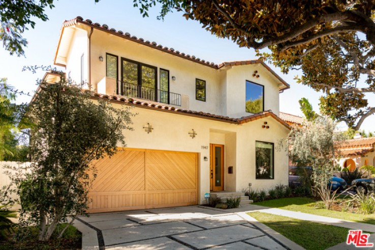 Residential Home in Westwood - Century City