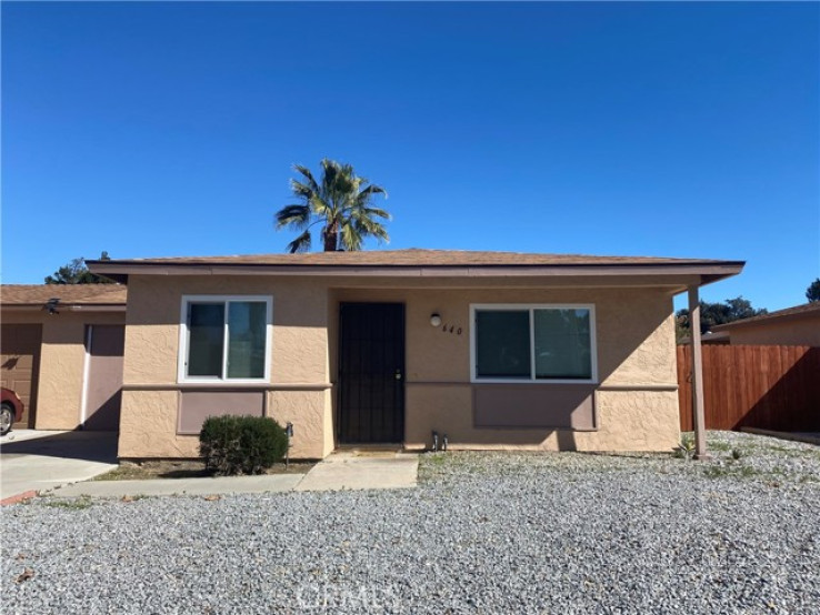 2 Bed Home to Rent in Hemet, California