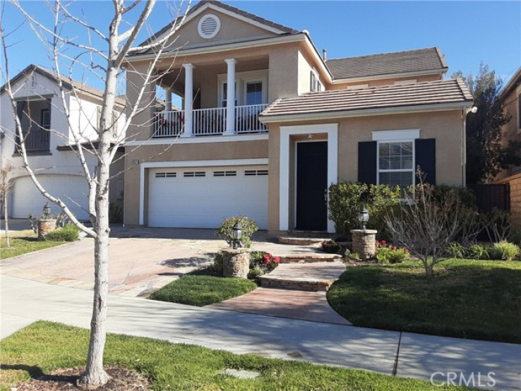 4 Bed Home to Rent in Valencia, California