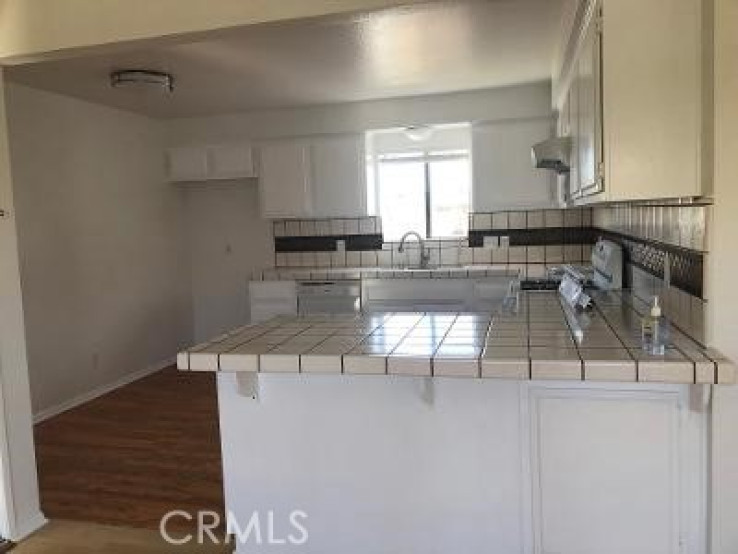 2 Bed Home to Rent in Gardena, California