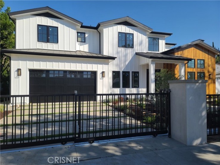 5 Bed Home for Sale in Studio City, California