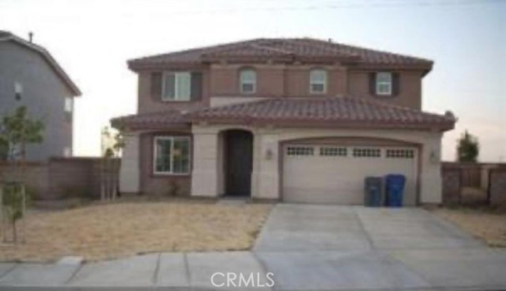 3 Bed Home to Rent in Lancaster, California