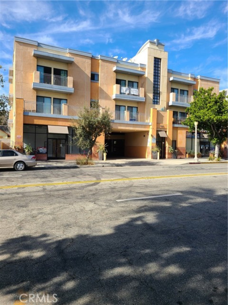 Residential Lease in Pasadena (NW)