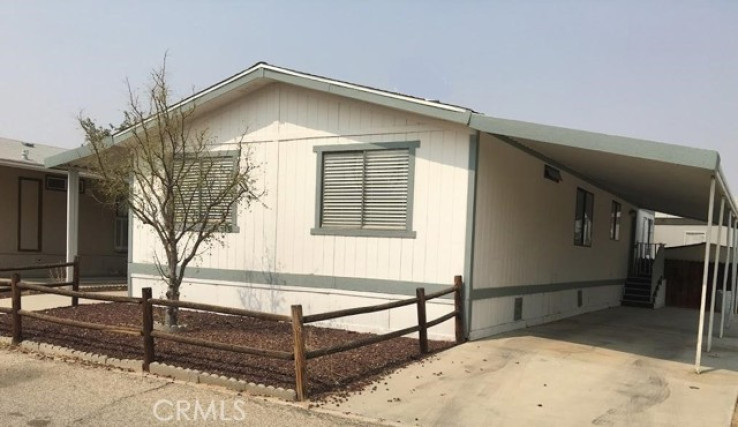 3 Bed Home to Rent in California City, California