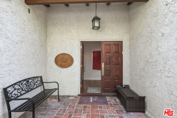 Residential Home in Pacific Palisades