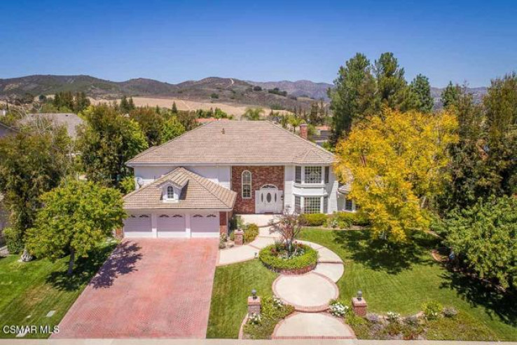 Residential Home in Agoura