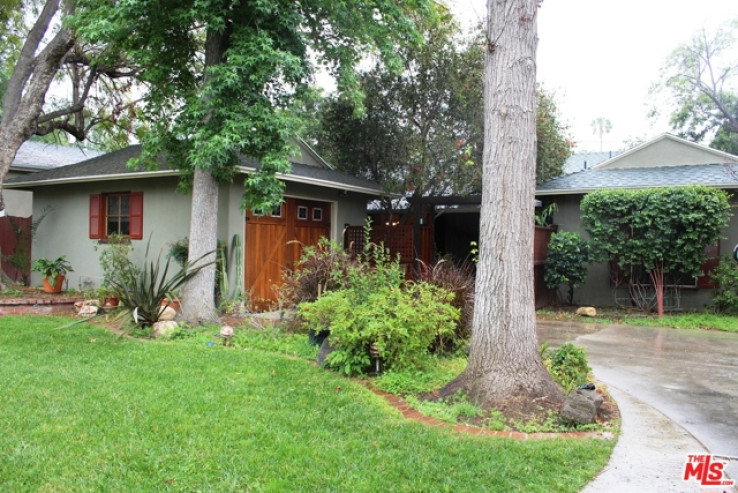 Residential Lease in Northridge