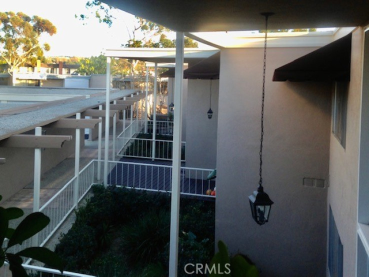 1 Bed Home to Rent in Newport Beach, California