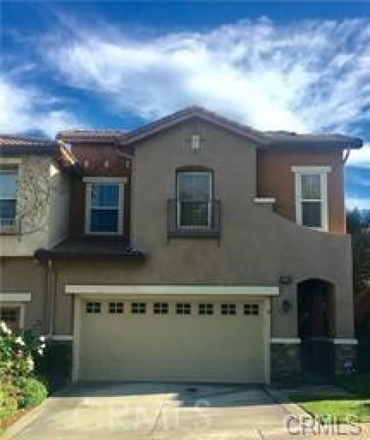 Residential Lease in Valencia Westridge