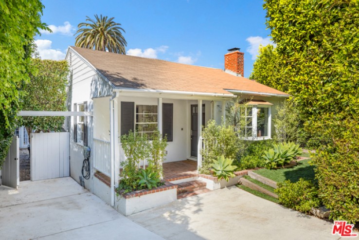 Residential Home in Pacific Palisades