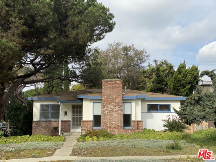 Residential Lease in Palms - Mar Vista