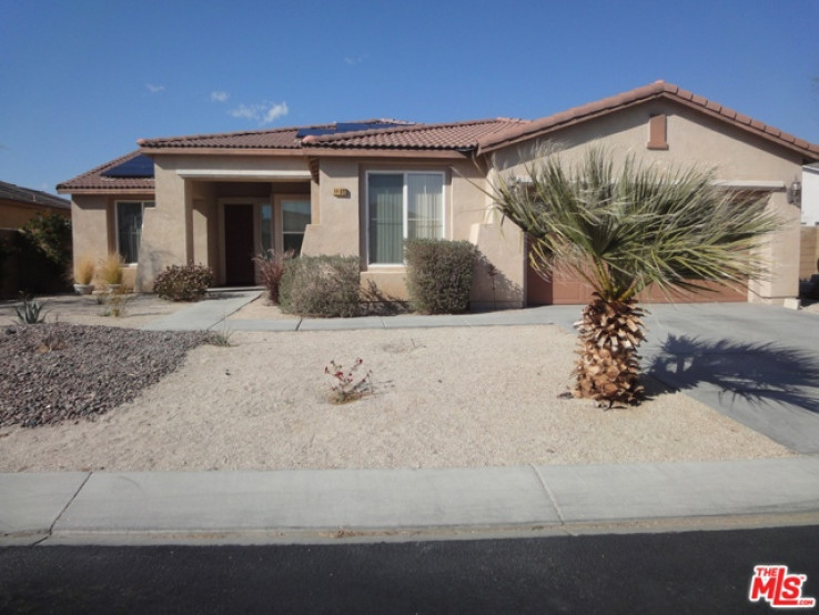 5 Bed Home to Rent in Desert Hot Springs, California