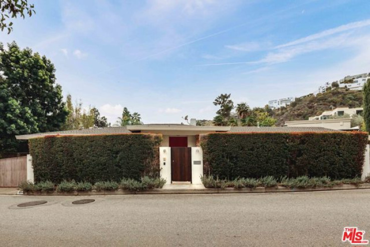 3 Bed Home for Sale in Los Angeles, California