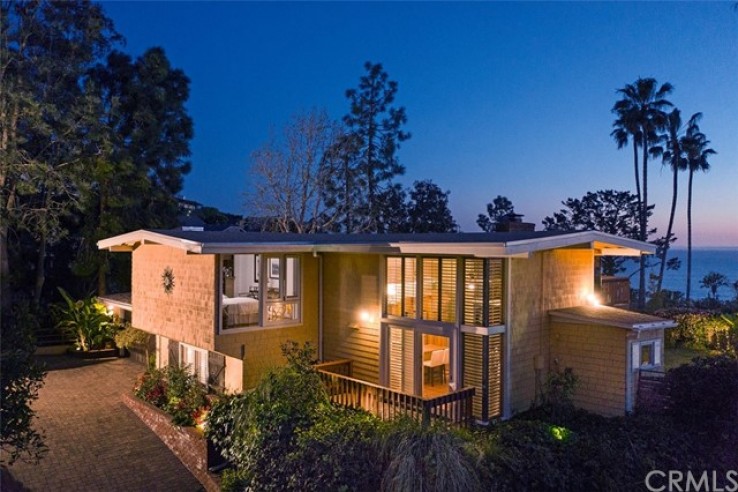 Residential Home in Laguna Village