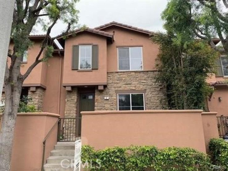 Residential Lease in West Irvine