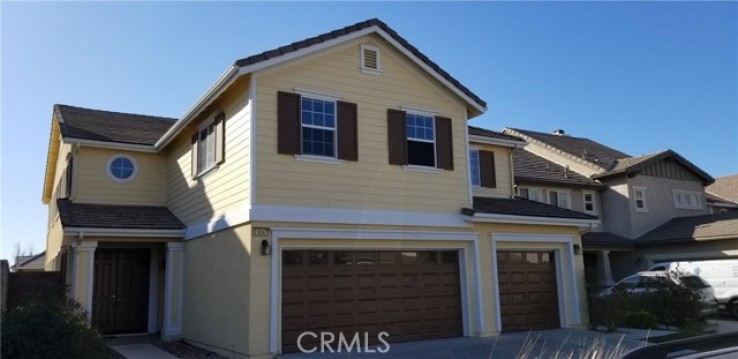 5 Bed Home to Rent in Fontana, California