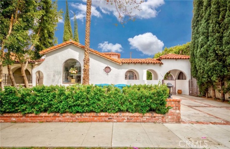 4 Bed Home for Sale in Beverly Hills, California