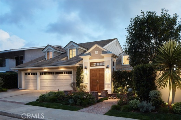 Residential Home in Corona Del Mar - Spyglass