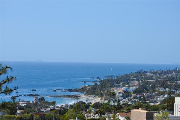 3 Bed Home to Rent in Laguna Beach, California