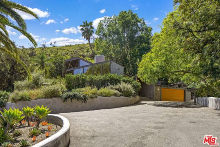 Residential Home in Brentwood