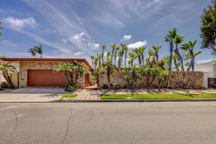 3 Bed Home for Sale in Newport Beach, California