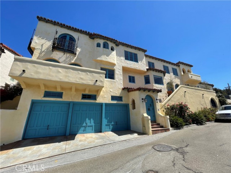 4 Bed Home to Rent in Pacific Palisades, California