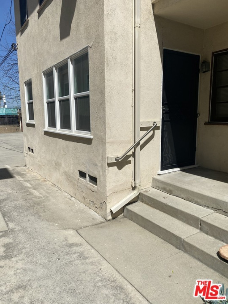 1 Bed Home to Rent in Sherman Oaks, California