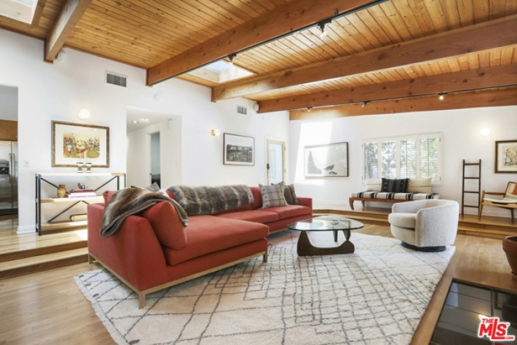 3 Bed Home for Sale in Los Angeles, California