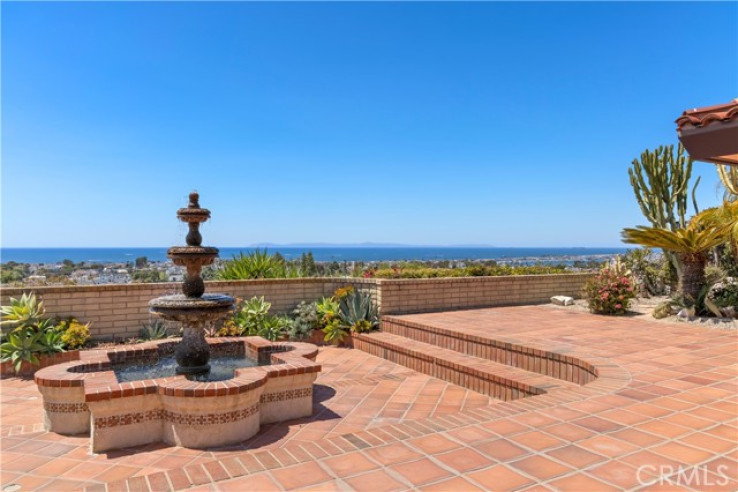 Residential Home in Corona Del Mar - Spyglass