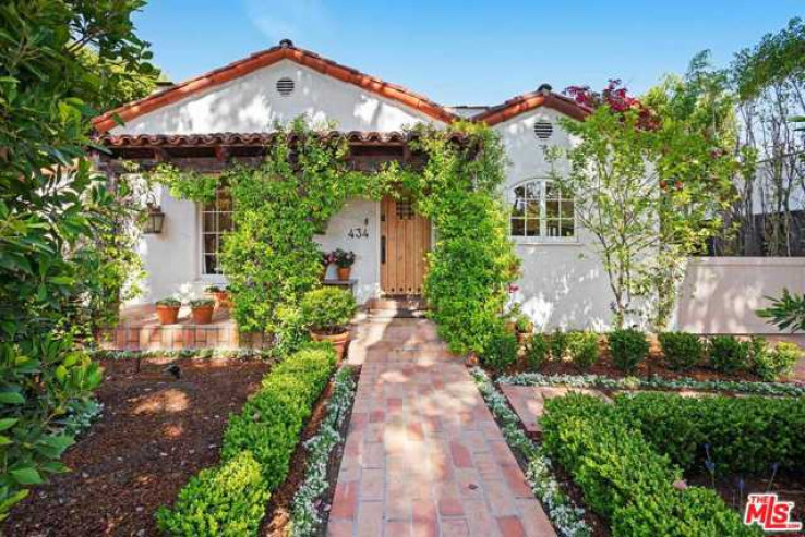 Residential Home in West Hollywood Vicinity