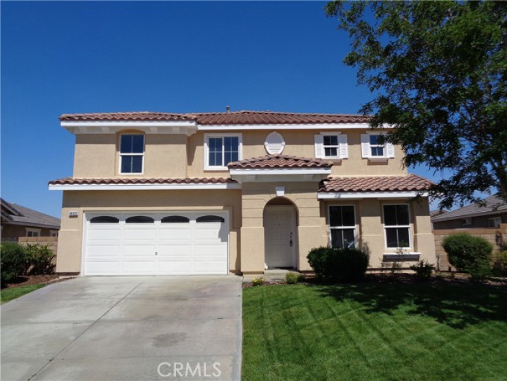 4 Bed Home to Rent in Palmdale, California