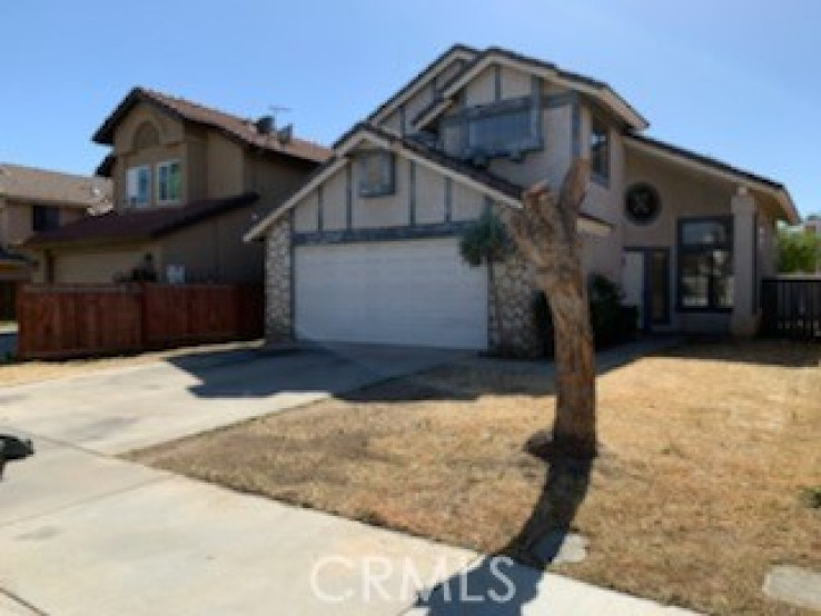 4 Bed Home to Rent in Perris, California