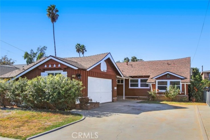 4 Bed Home to Rent in Van Nuys, California