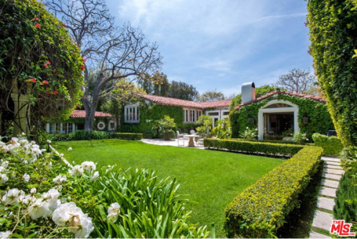 6 Bed Home to Rent in Beverly Hills, California