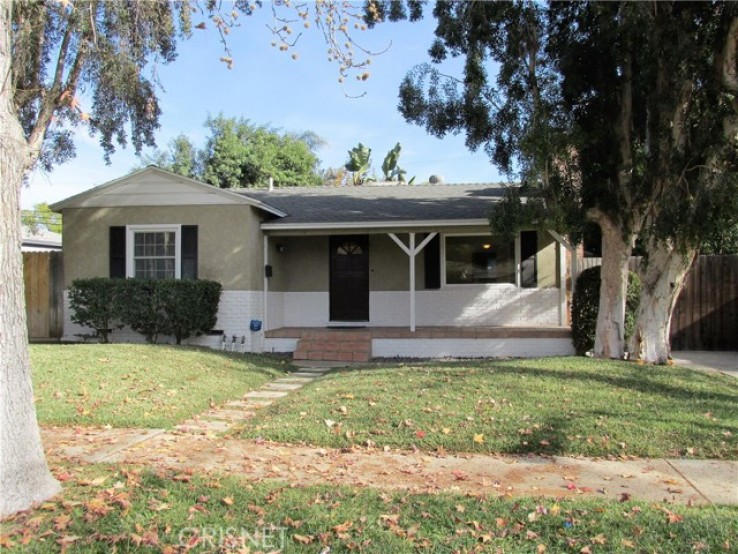 3 Bed Home to Rent in Van Nuys, California