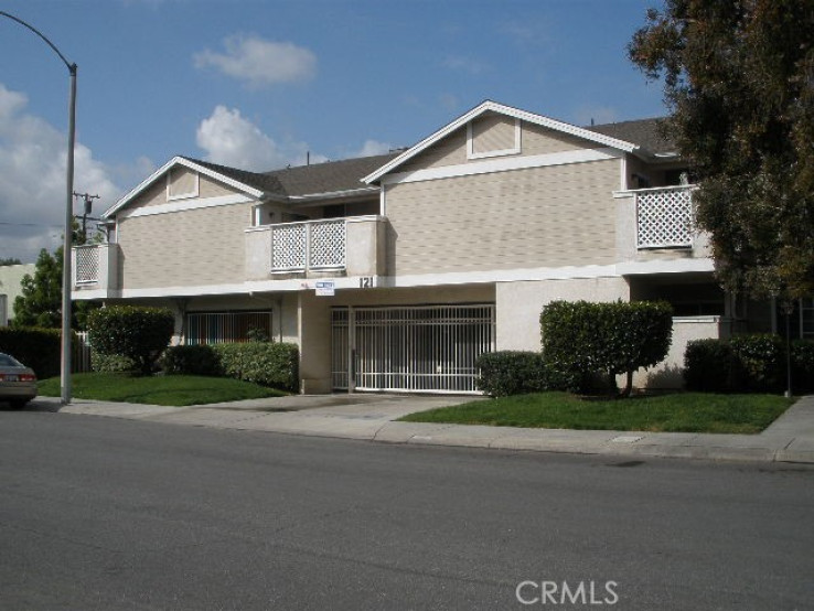 Residential Lease in Anaheim West of Harbor