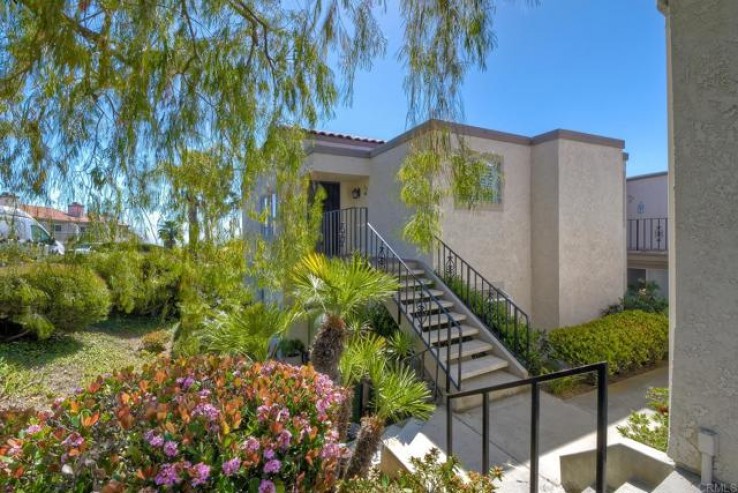 2 Bed Home to Rent in Carlsbad, California