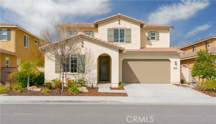 6 Bed Home to Rent in Temecula, California