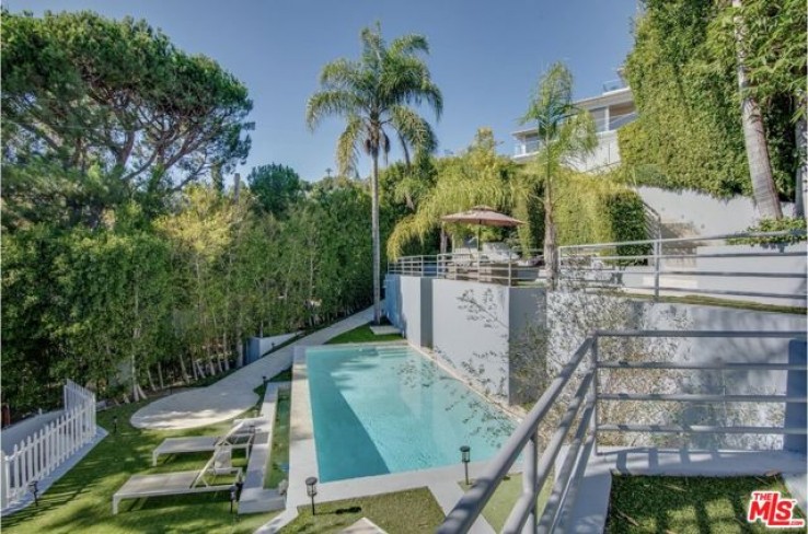 Residential Lease in Sunset Strip - Hollywood Hills West