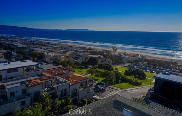 1 Bed Home for Sale in Manhattan Beach, California