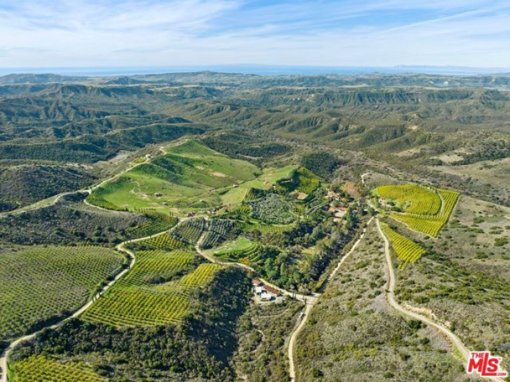 Residential Home in Ortega/Orange County